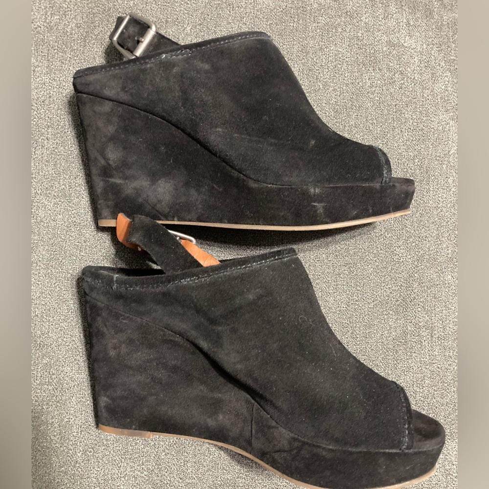 Lucky Brand wedge sandals size 9 1/2 women’s